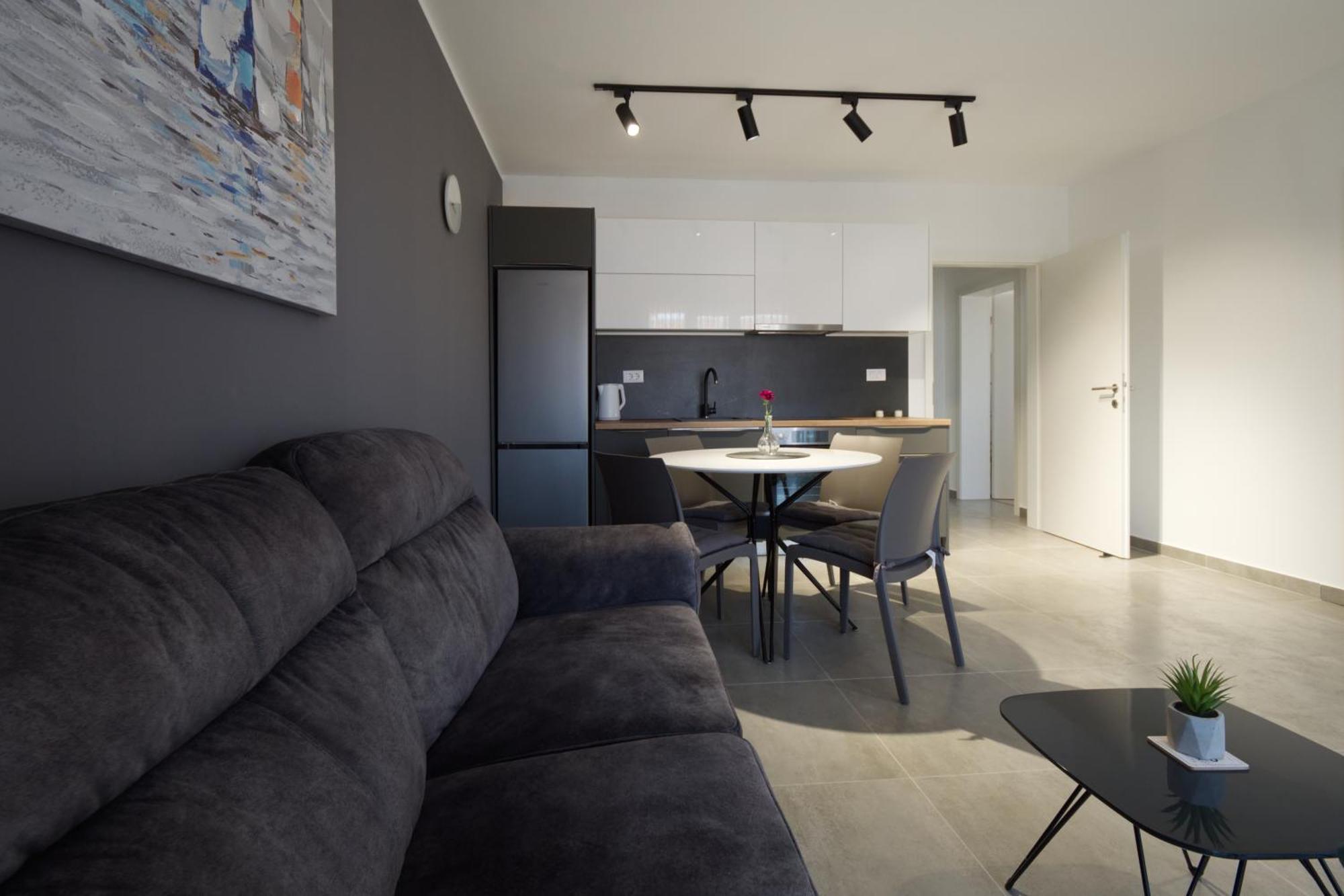 Apartments Iva & Nika Fazana Luaran gambar
