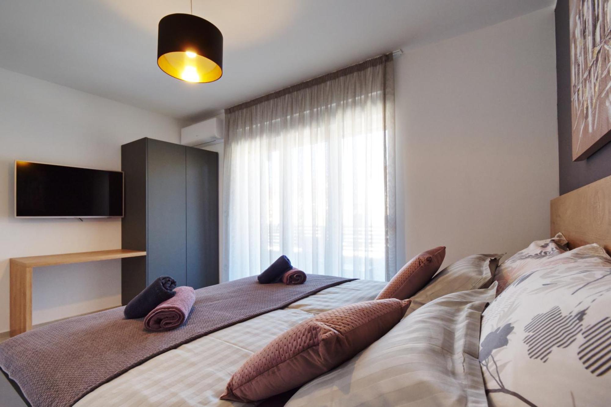 Apartments Iva & Nika Fazana Luaran gambar